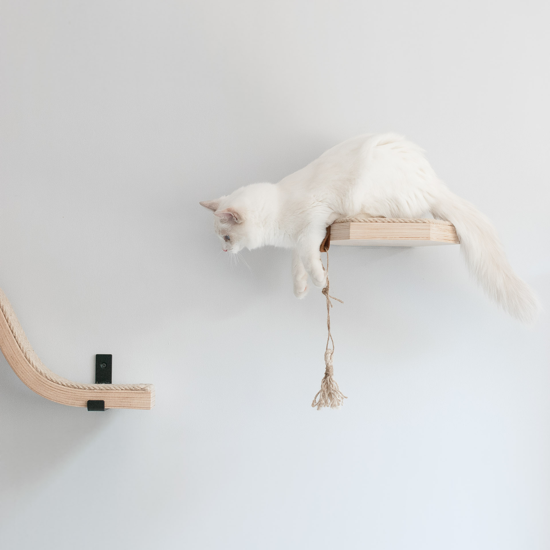 szesciokatna-polka-dla-kota-z-sizalem-kw2