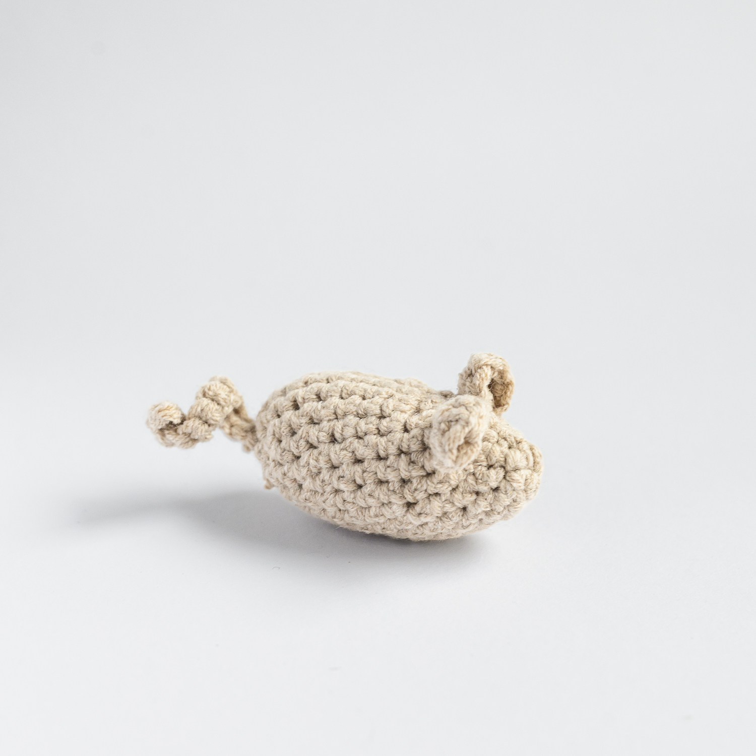 myszka-szydelkowa-dla-kota-27